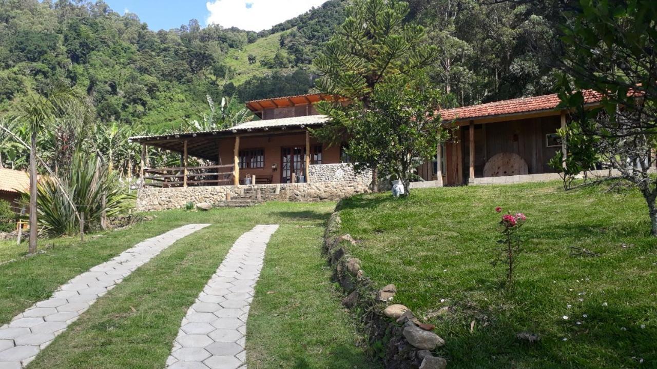 Chale Refugio Da Pedra Sp Villa São Bento do Sapucaí Exterior photo
